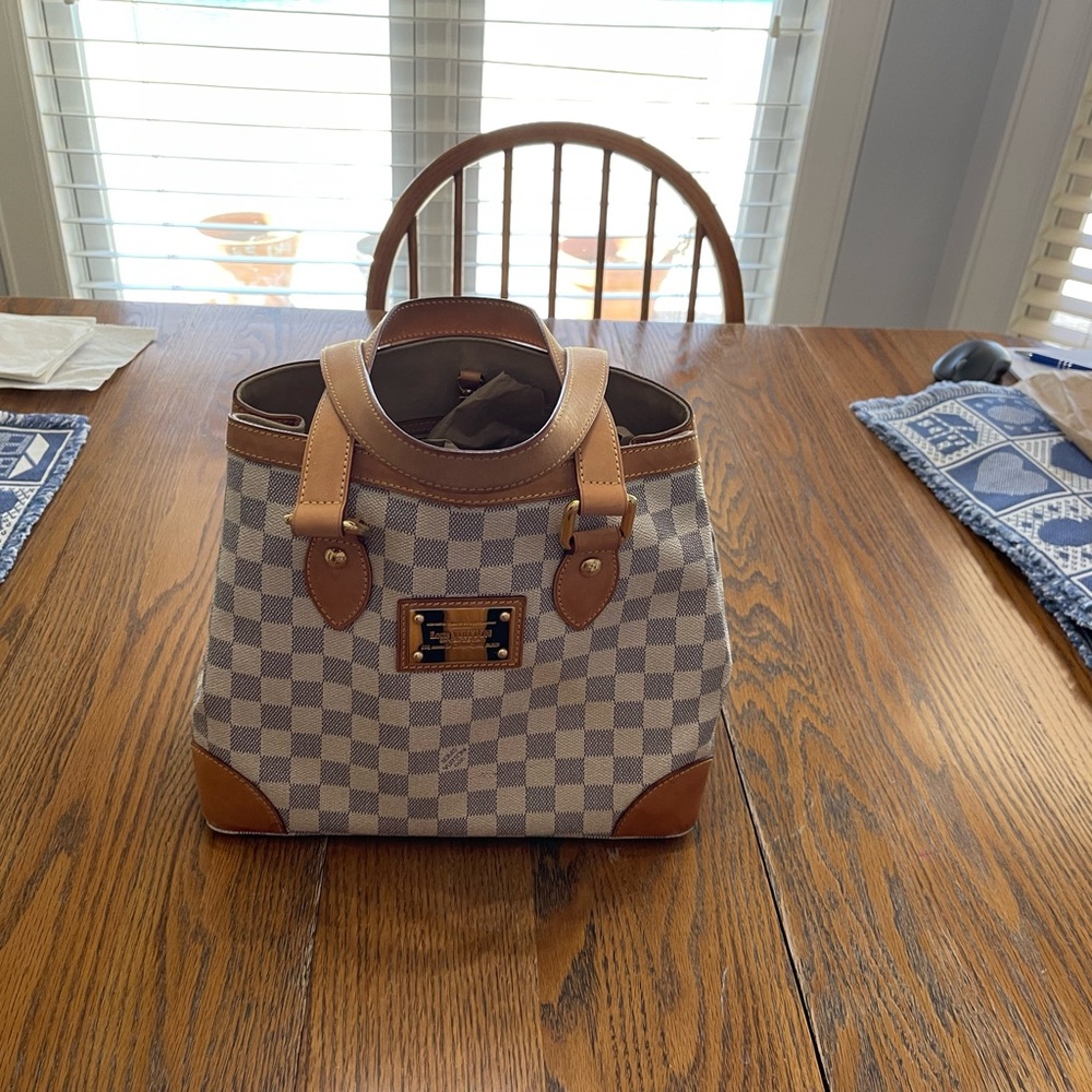 Authentic Louis Vuitton 1970 Demier Azur “Hampstead” size PM tote.